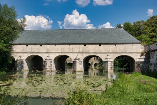 Saint-Amand Sluice Bridge