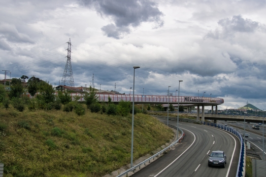 Geh- und Radwegbrücke Ortuella I 