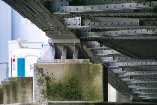 Magdeburger Brücke (rail) 
