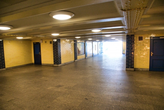 Station de métro Klosterstraße