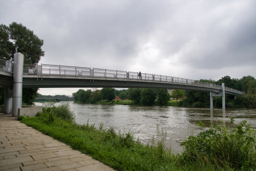 Passerelle sur le Danube