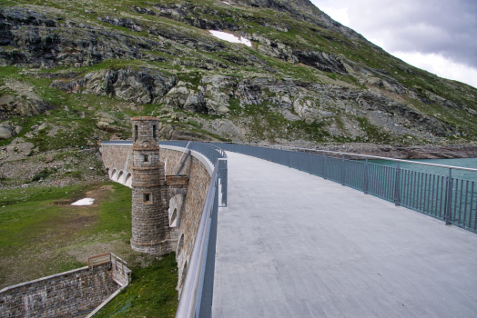 Lago Bianco Süd Dam