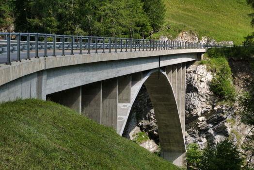 Averserrhein Bridge at Cröt