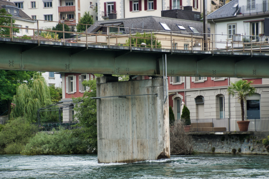 Pont ferroviaire sur la Reuss 