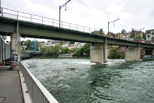 Pont ferroviaire sur la Reuss