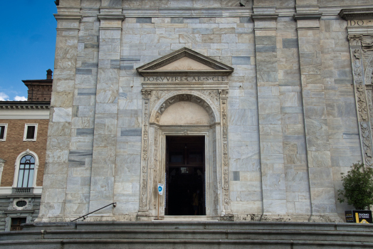 Cathédrale Saint-Jean-Baptiste 