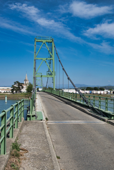 Hängebrücke am Chemin de l'Ile 
