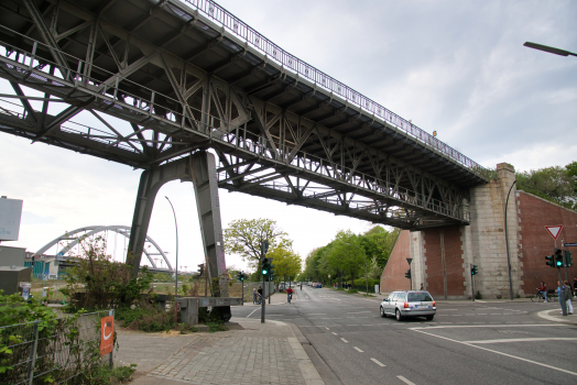 Hochbahnbrücke Hellbrookstraße / Rübenkamp