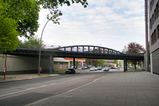 Pont-métro sur la Fuhlsbüttler Strasse VII