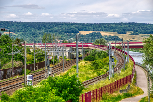 Ouvrage de raccordement à la voie ferrée Metz-Nancy