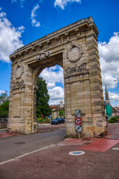 Porte Saint-Nicolas de Beaune