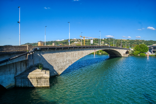 Pont de Lattre-de-Tassigny