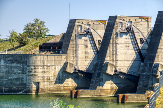 La Roche-de-Glun Dam (Isère)