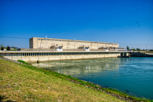 Bourg-lès-Valence Lock and Power Plant