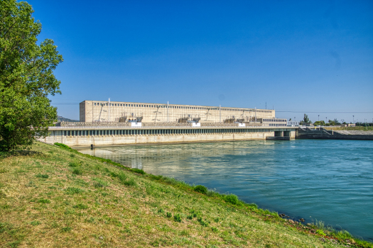 Bourg-lès-Valence Lock and Power Plant 