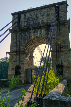 Hängebrücke von Parentignat