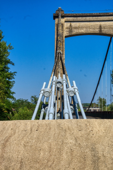 Carennac Suspension Bridge