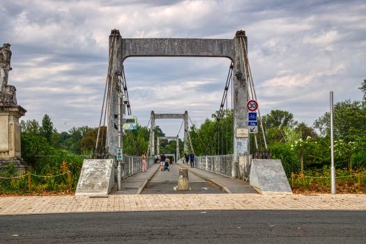 Saint-Symphorien Bridge
