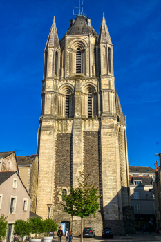 Tour Saint-Aubin