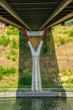 Vroenhoven Bridge 