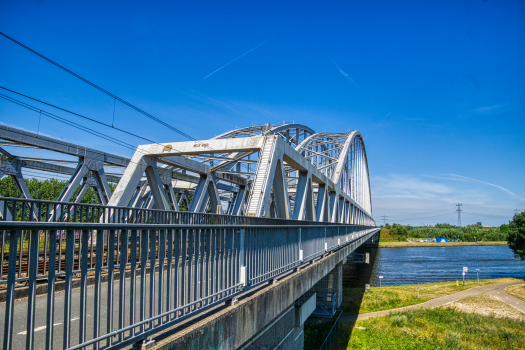 Diemen Railroad Bridge 