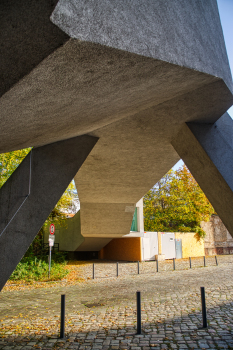 Verbindungsbrücke Rieck-Halle