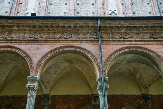 Basilique San Giacomo Maggiore de Bologne