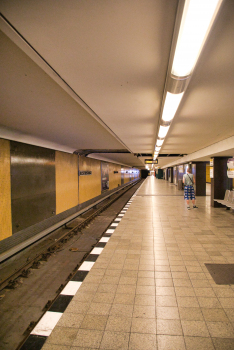 Station de métro Ullsteinstraße