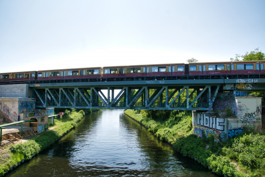 Eisenbahnüberführung Maulbronner Ufer (S-Bahn)
