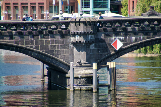 Moabiter Brücke