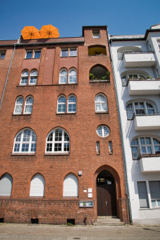 Erlöserkirche & Gemeindehaus
