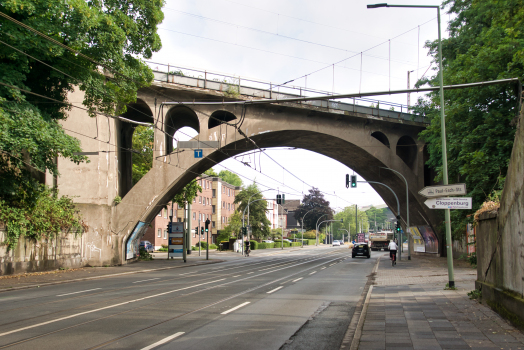 Eisenbahnbrücke über die Düsseldorfer Straße