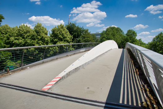 Geh- und Radwegbrücke Ruhrallee (B54)