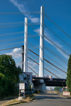 Rheinbrücke Duisburg-Neuenkamp