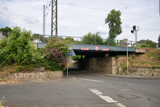 Passage supérieur ferroviaire sur la Karl-Broel-Strasse