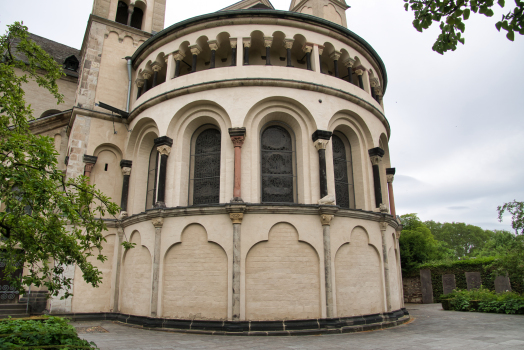 Basilique Saint-Castor