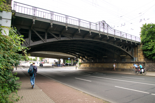 Eisenbahnüberführung Kardinal-Krementz-Straße (West)