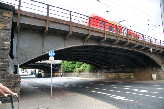 Kardinal-Krementz-Strasse Rail Overpass (Ost)