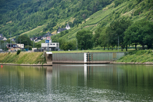 Sankt Aldegund Dam and Lock
