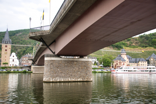 Moselbrücke Bernkastel-Kues 