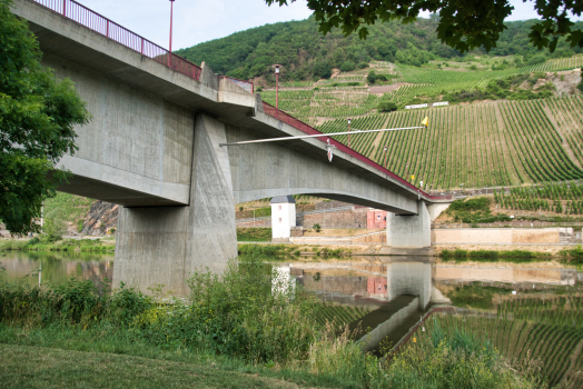 Moselbrücke Trittenheim