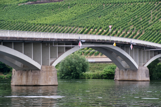 Moselbrücke Longuich