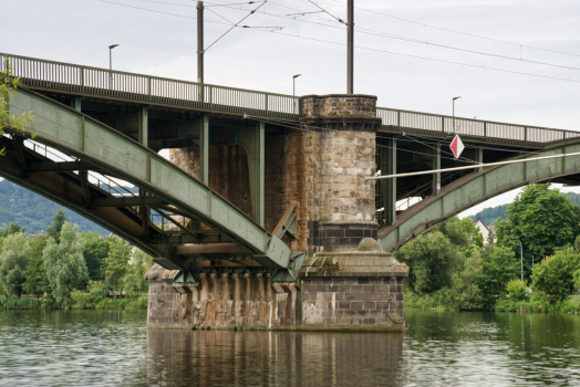 Güls Railroad Bridge