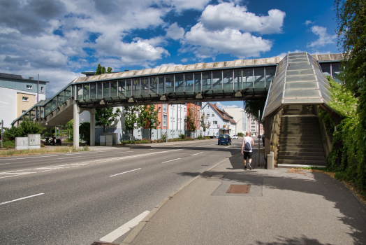 Fußgängerbrücke über die Hanns-Martin-Schleyer-Straße