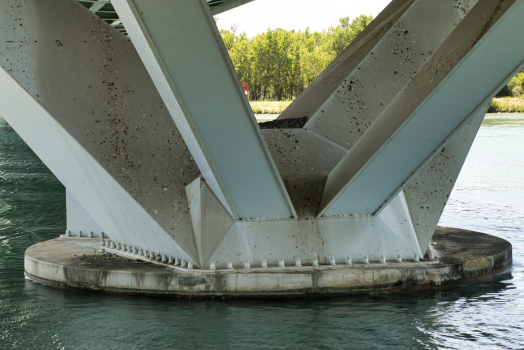 Garde-Adhémar Viaduct