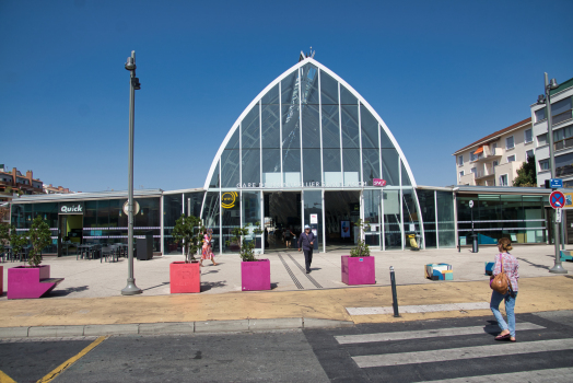 Langhaus über dem Bahnhof Montpellier-Saint-Roch
