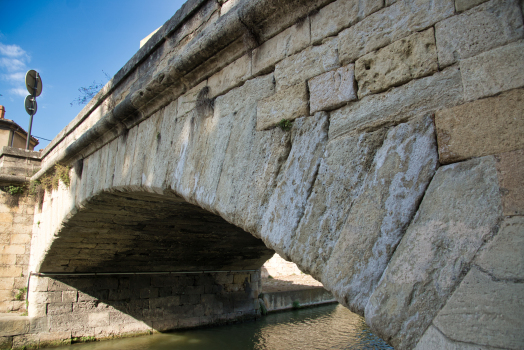 Voltaire Bridge
