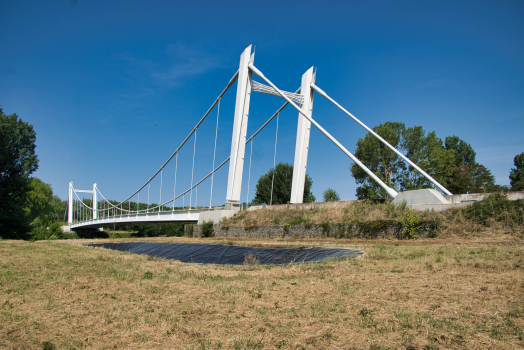 Verdun-sur-Garonne Suspension Bridge 