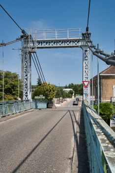 Lamagistère Suspension Bridge