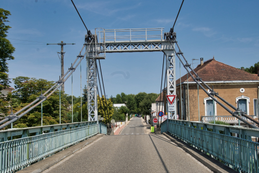 Lamagistère Suspension Bridge